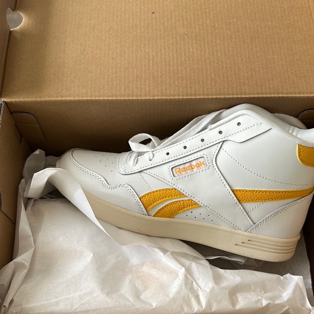 Reebok White and Yellow Athletic Shoes with Padded Ankle Collar